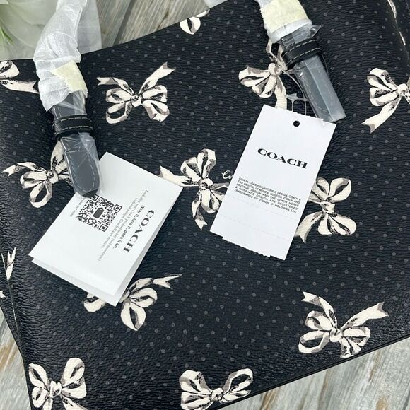 Coach Mollie Tote Bag 25 In Canvas With Bow Print Purse - Picture 7 of 9